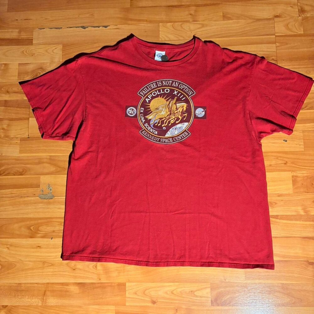 Vintage Red NASA Apollo 13 T-Shirt Space Astronaut Mission Tee